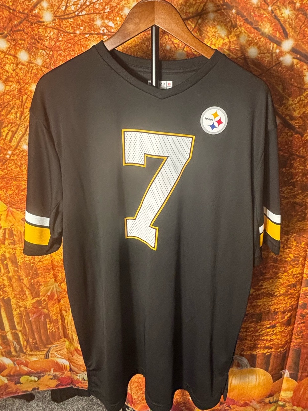 NFL Steelers Roethlisberger Football Jersey Size XL